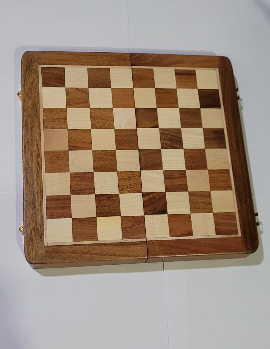 Wooden Magnetic Chess Set